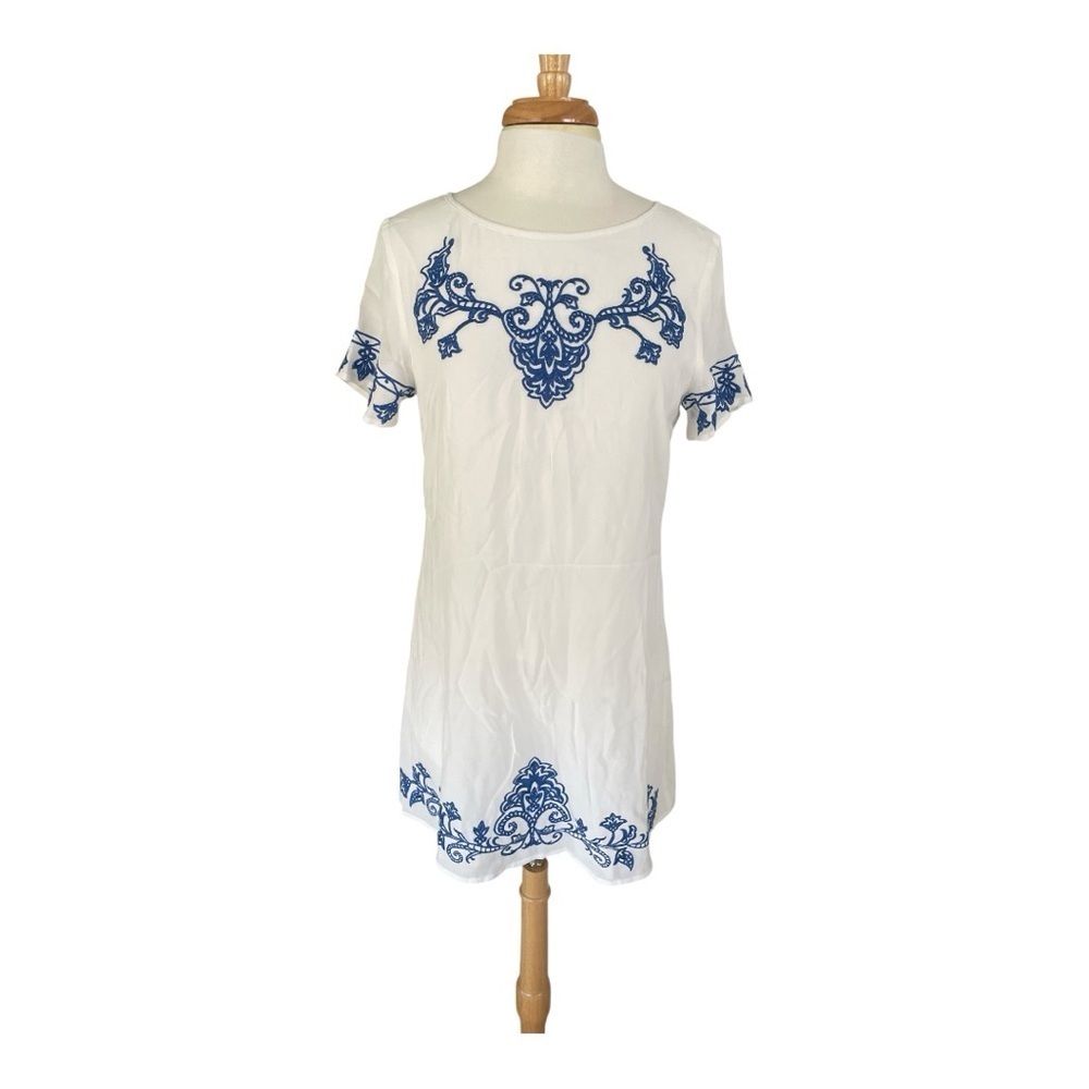 Lulu's Tale to Tell Embroidered Shift Dress